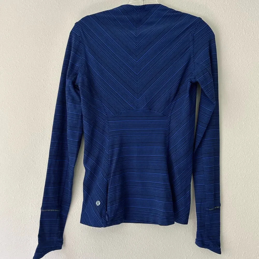 Lululemon Kanto Catch Me long sleeve striped shirt blue black size 6